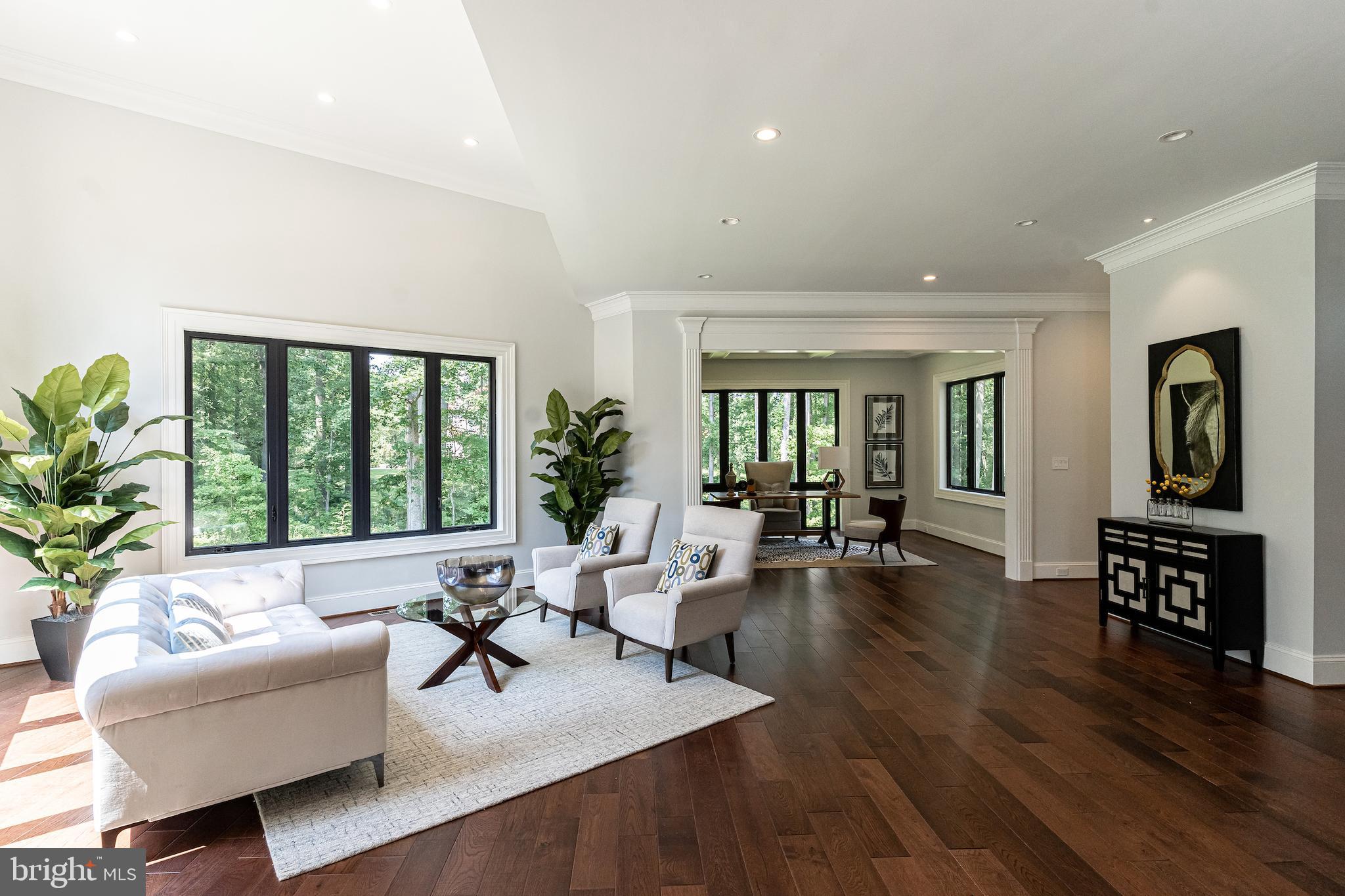 2035 Hunter Mill Road Vienna, VA 22181 - Photo 23 of 123