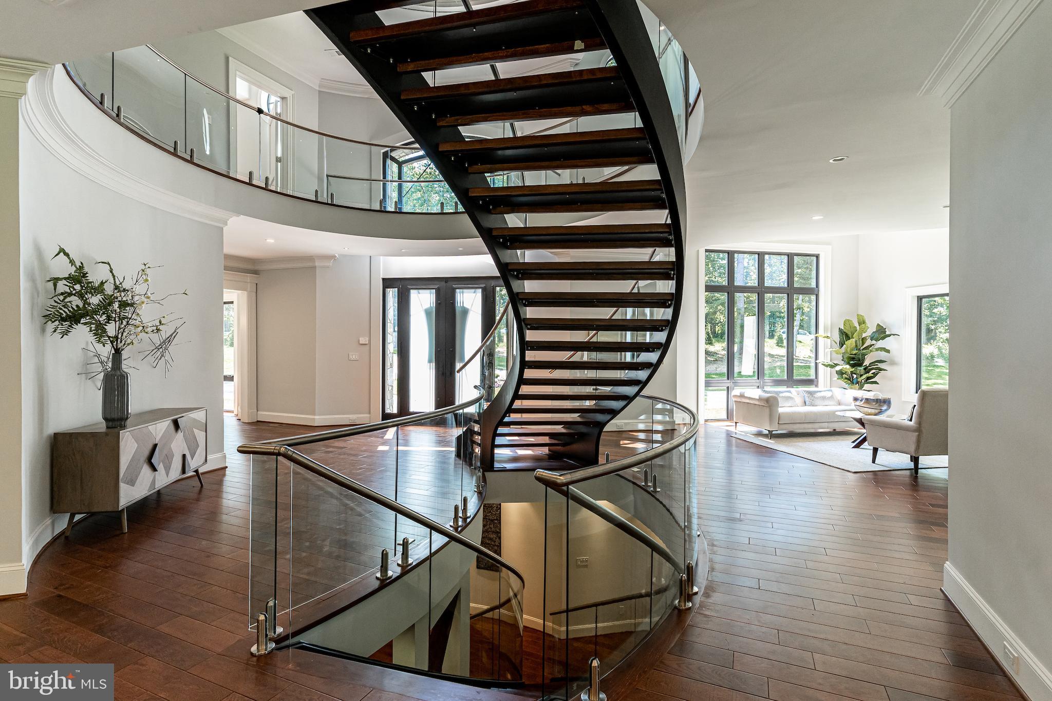 2035 Hunter Mill Road Vienna, VA 22181 - Photo 56 of 123