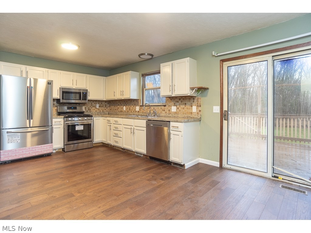 3984 Green Road Perry, OH 44081 - Photo 2 of 6