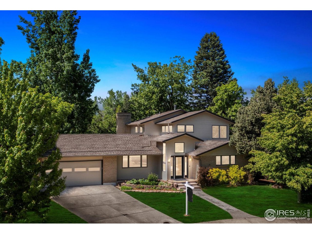 3515 Clover Circle Boulder, CO 80304 - Photo 4 of 40