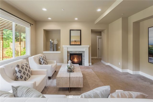 $1,418,000 | 16550 Southeast 61st Place, Bellevue, WA 98006