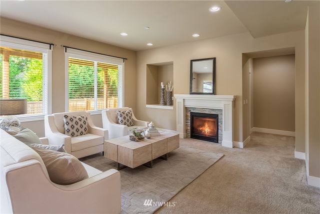 $1,418,000 | 16550 Southeast 61st Place, Bellevue, WA 98006