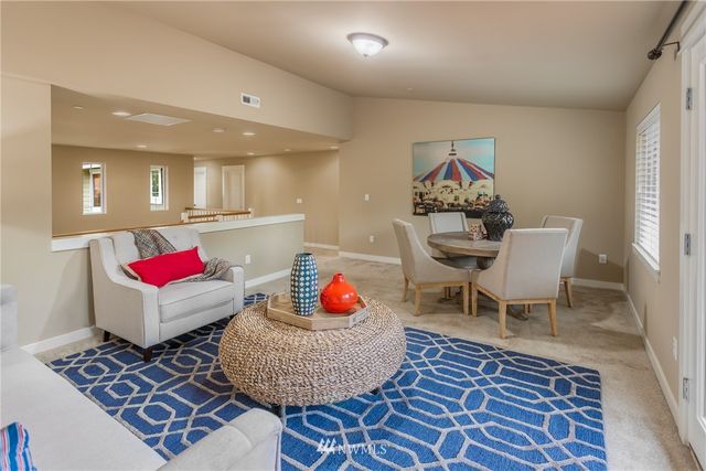 $1,418,000 | 16550 Southeast 61st Place, Bellevue, WA 98006