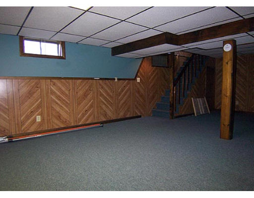 75 Berard Circle Springfield, MA 01128 - Photo 10 of 11