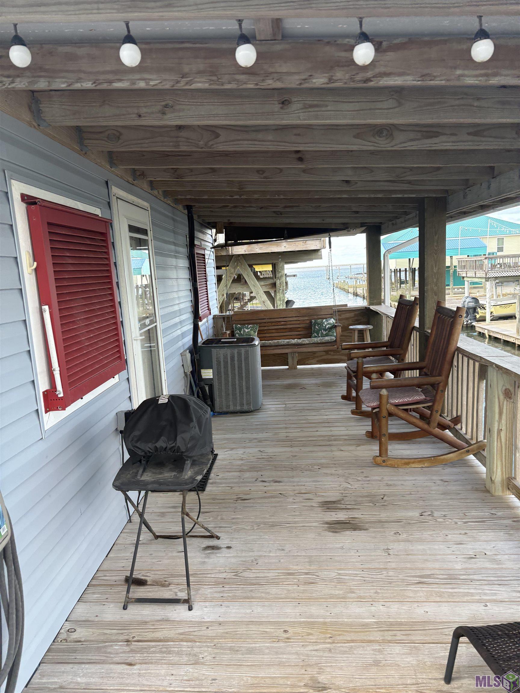 140 Memory Lane Grand Isle, LA 70358 - Photo 11 of 15