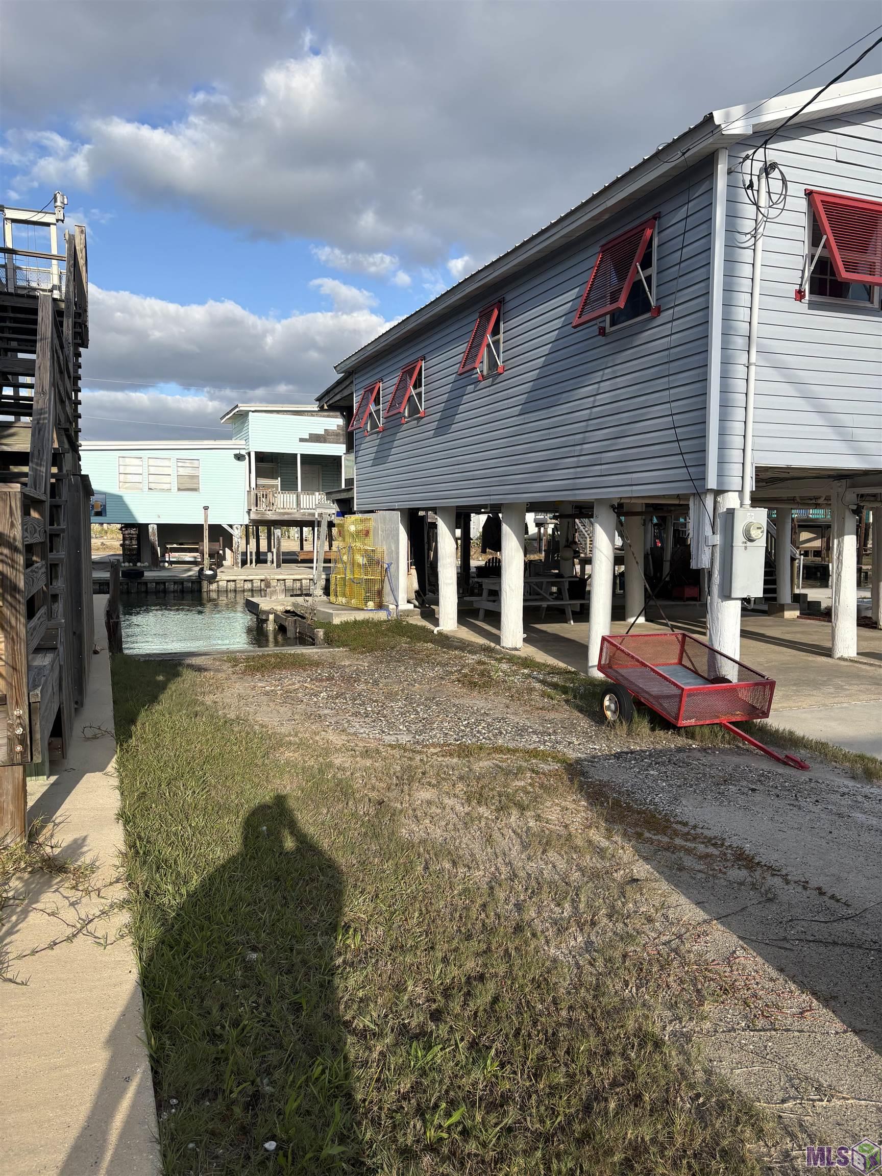 140 Memory Lane Grand Isle, LA 70358 - Photo 2 of 15