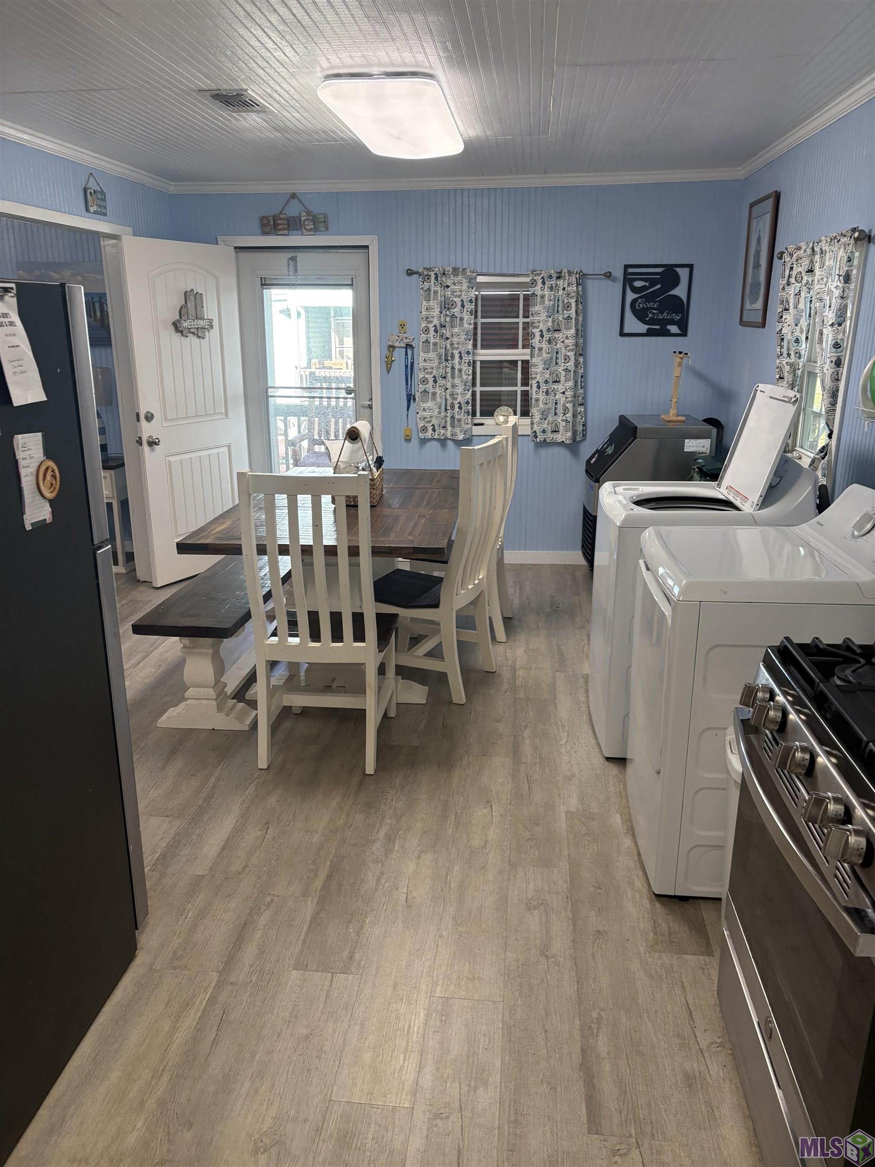 140 Memory Lane Grand Isle, LA 70358 - Photo 3 of 15