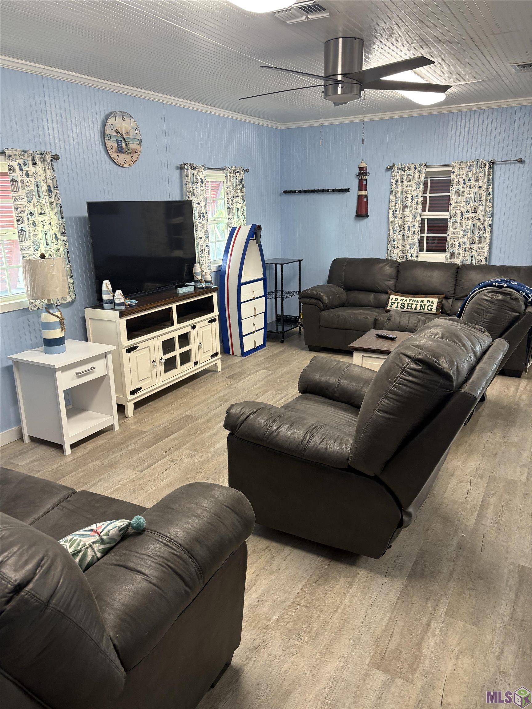 140 Memory Lane Grand Isle, LA 70358 - Photo 4 of 15