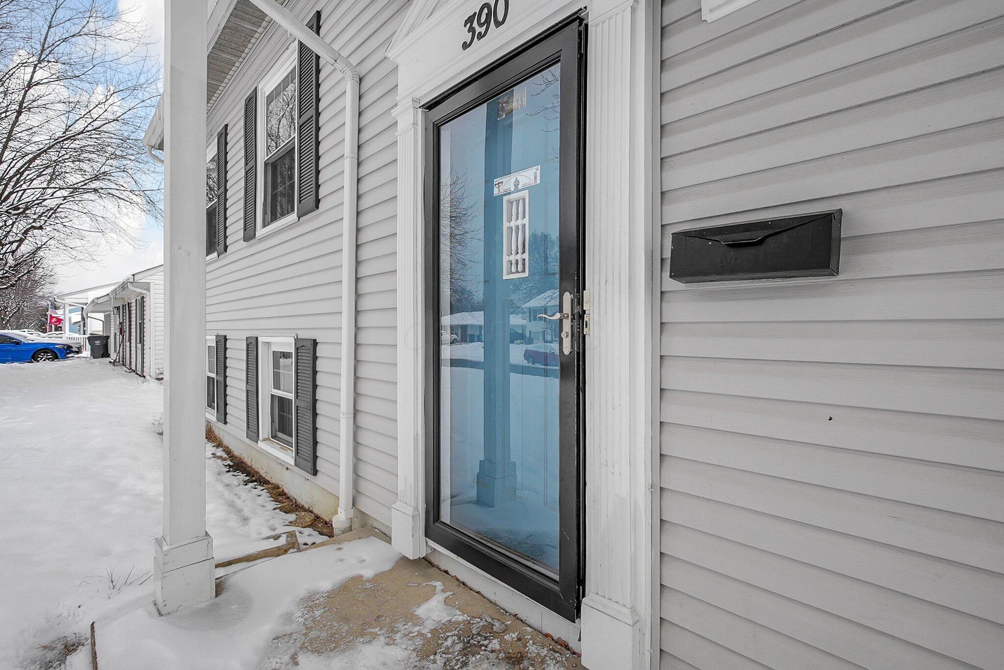 390 Lincolnshire Road Columbus, OH 43230 - Photo 1 of 32 3-web-or-mls-390-lincolnshire-rd
