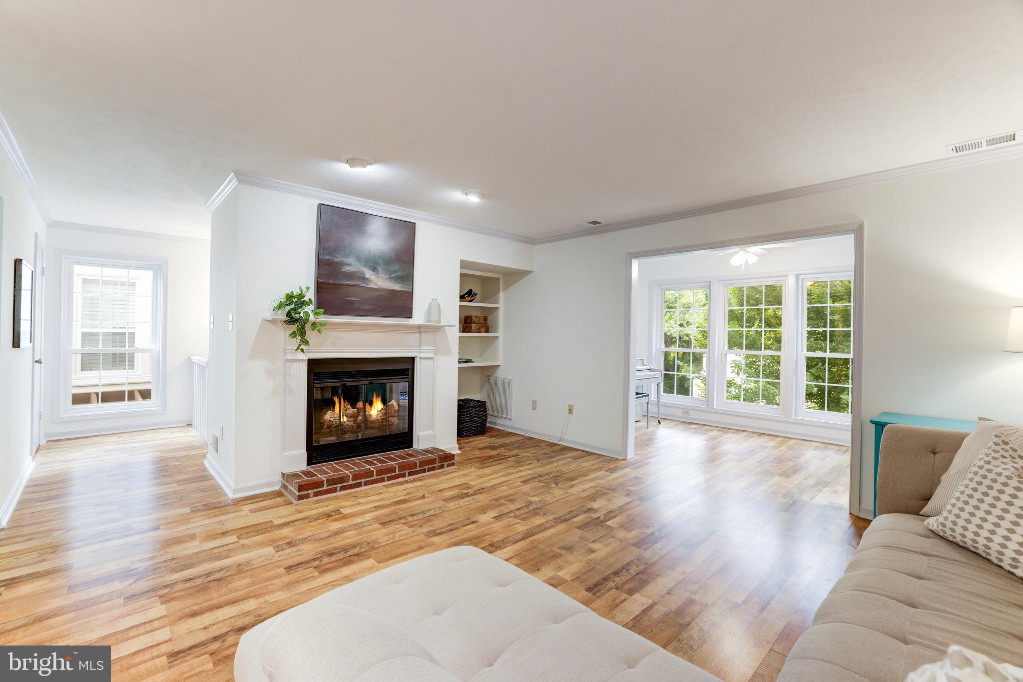 10098 Oakton Terrace Road Oakton, VA 22124 - Photo 10 of 36 Gallery Image 10
