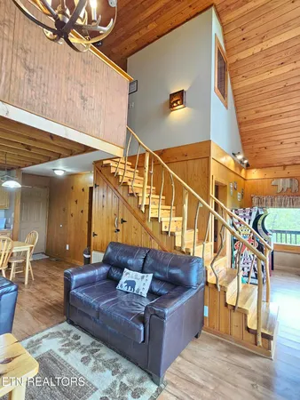 $450,000 | 3827 Gettaway Lane, Gatlinburg, TN 37738