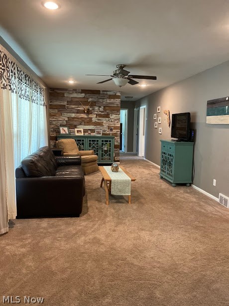 3739 Baird Road Stow, OH 44224 - Photo 11 of 32 Living room
