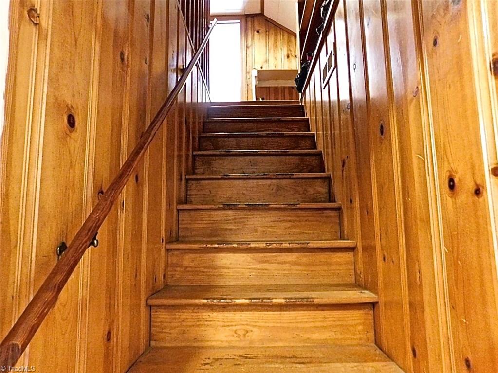3716 Fieldcrest Road Winston-Salem, NC 27127 - Photo 22 of 30 Stairs to second level