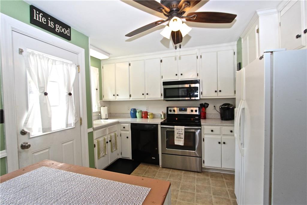 3716 Fieldcrest Road Winston-Salem, NC 27127 - Photo 8 of 30 Gallery Image 8