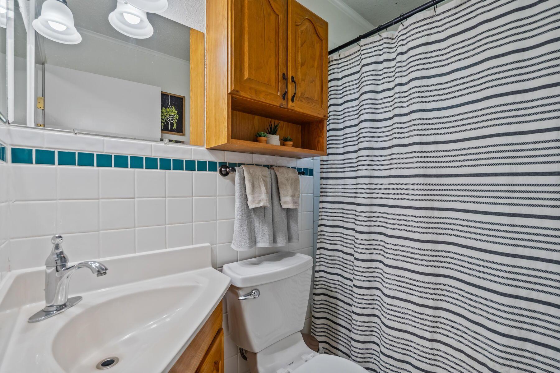 9558 Long Road Ostrander, OH 43061 - Photo 23 of 34 Bathroom #2