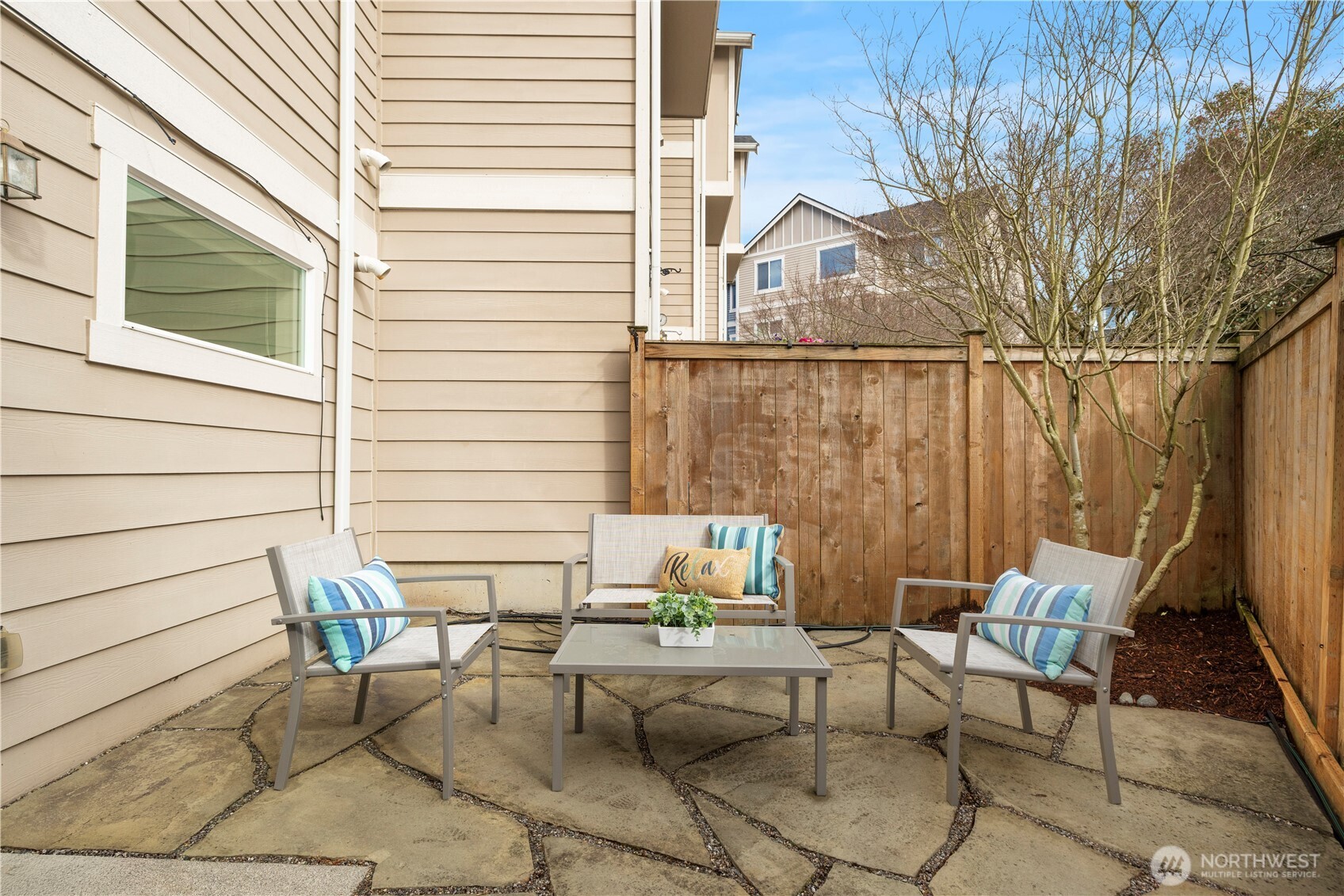 10130 Holman Road Northwest, Unit A Seattle, WA 98133 - Photo 17 of 21