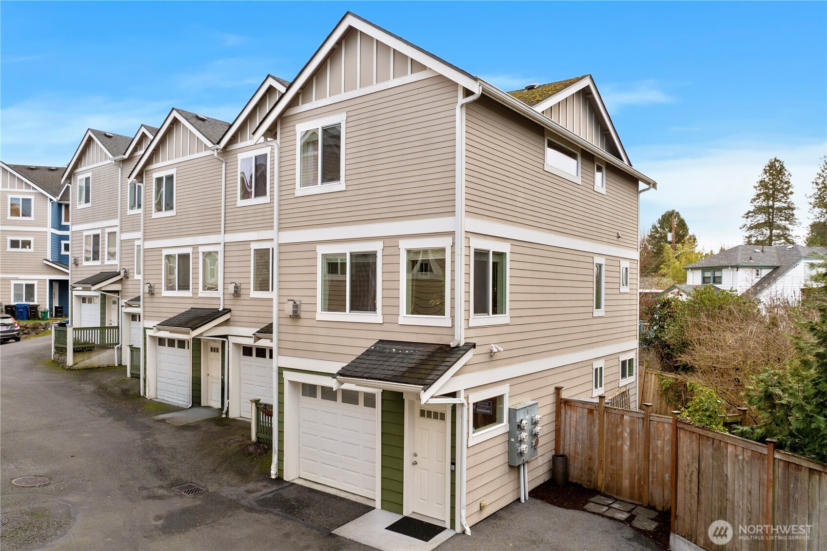 10130 Holman Road Northwest, Unit A Seattle, WA 98133 - Photo 19 of 21