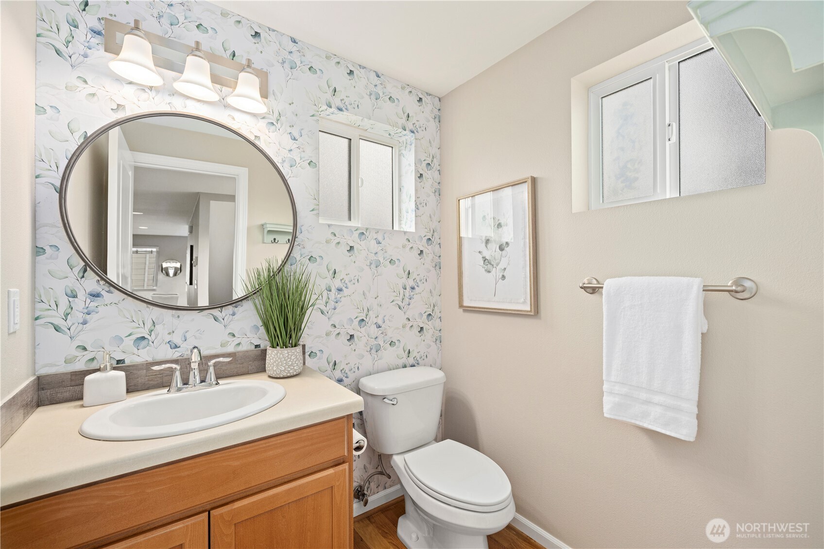 10130 Holman Road Northwest, Unit A Seattle, WA 98133 - Photo 5 of 21