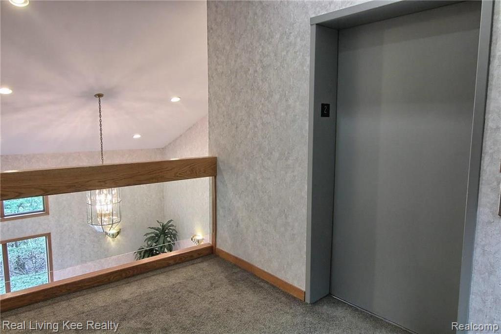 875 Green View Court, Unit 64 Rochester Hills, MI 48307 - Photo 25 of 31
