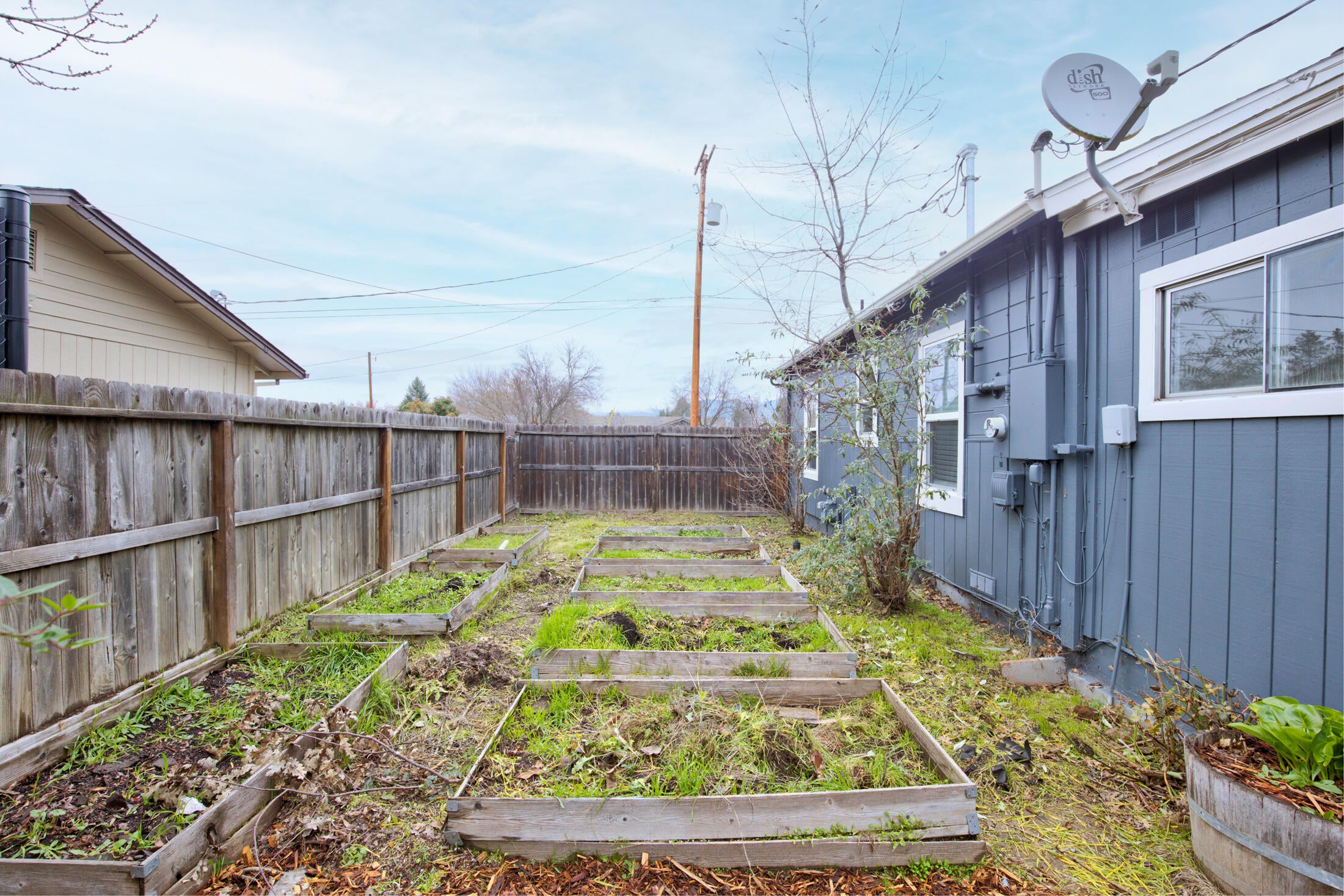 1001 West Harbeck Road Grants Pass, OR 97527 - Photo 10 of 29 0R1A6344_5_6_7_8