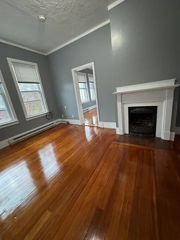 $1,950 | 100 Cabot Street, Unit 5, Beverly, MA 01915