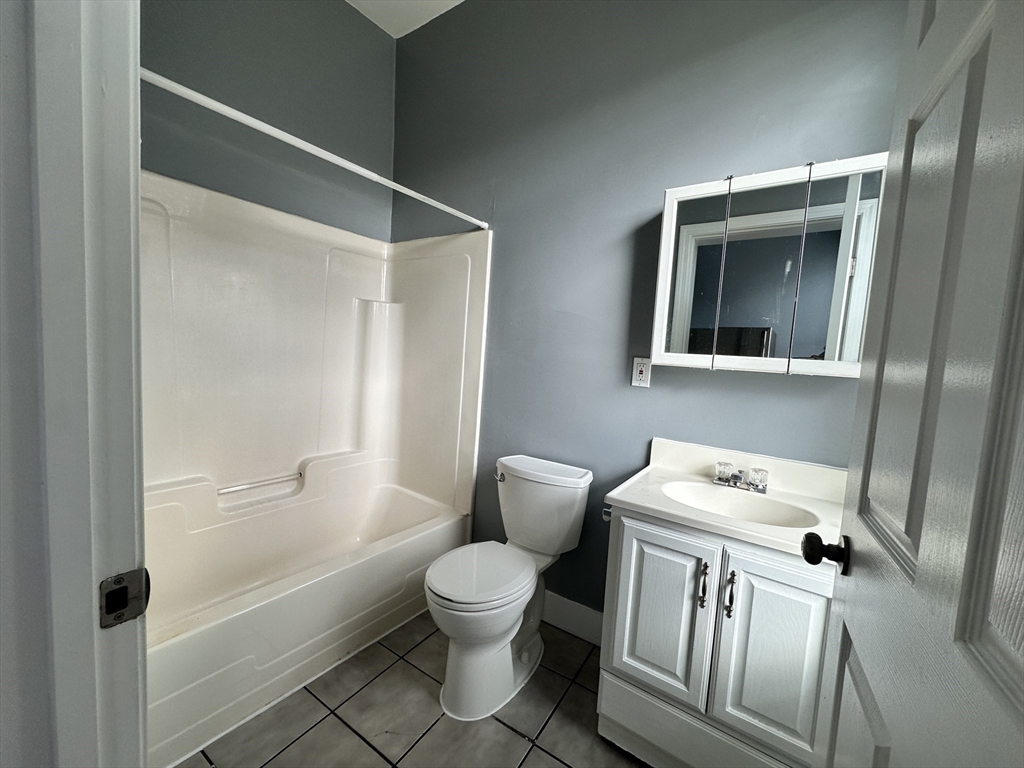 100 Cabot Street, Unit 5 Beverly, MA 01915 - Photo 10 of 16