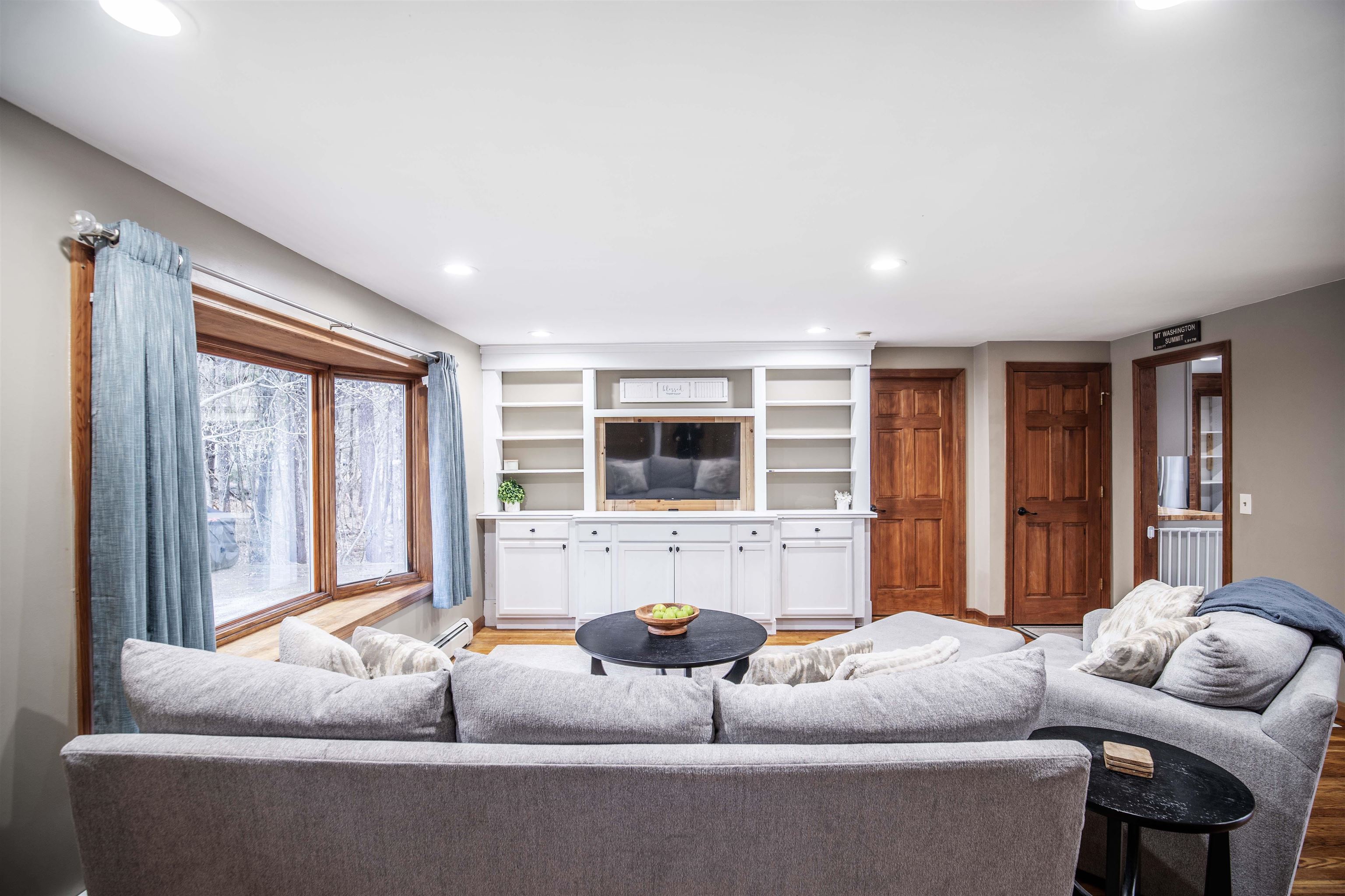 1065 Pine River Pond Road Wakefield, NH 03872 - Photo 5 of 32 Gallery Image 5