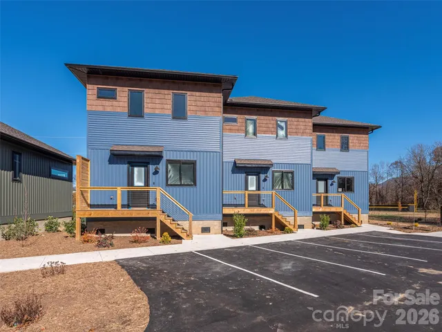 $385,000 | 35 Leap Frog Park, Waynesville, NC 28786
