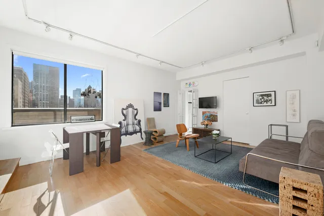 $550,000 | 310 West 56th Street, Unit PHE | Hell's Kitchen