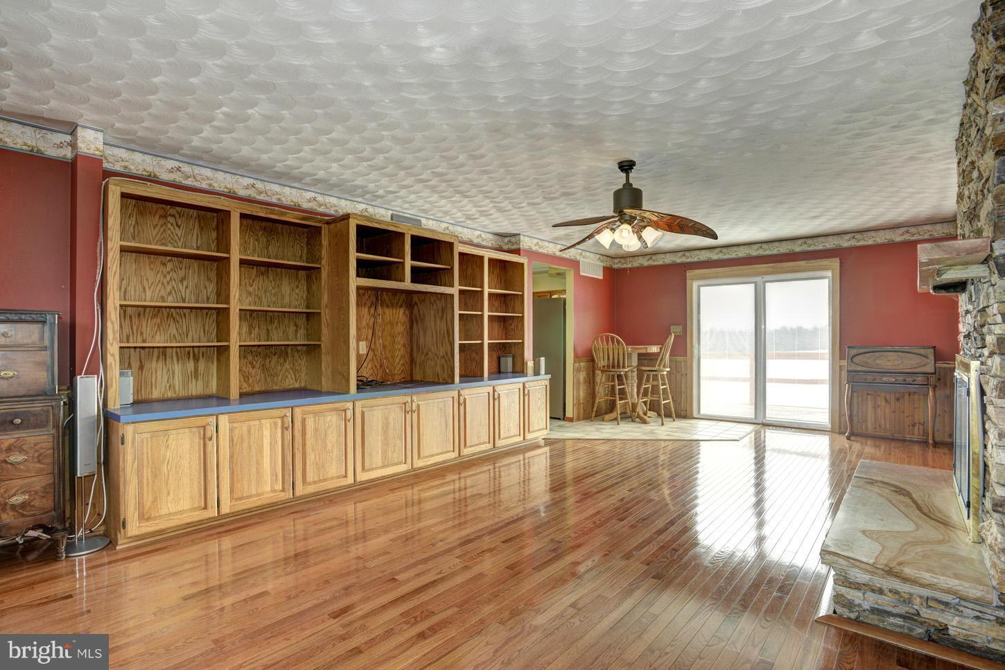 3351 Old Gamber Road Finksburg, MD 21048 - Photo 11 of 26 Family Room