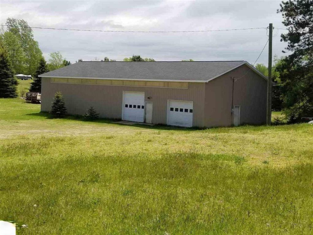 1361 West Freeman Road Free Soil, MI 49411 - Photo 5 of 43 20728433cc408974c777d6baa0dad710l-m2xd-w