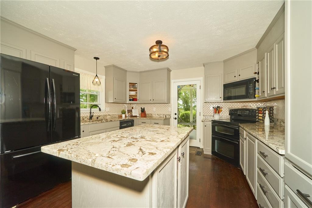 21655 Six Points Road Sheridan, IN 46069 - Photo 17 of 48 Gallery Image 17