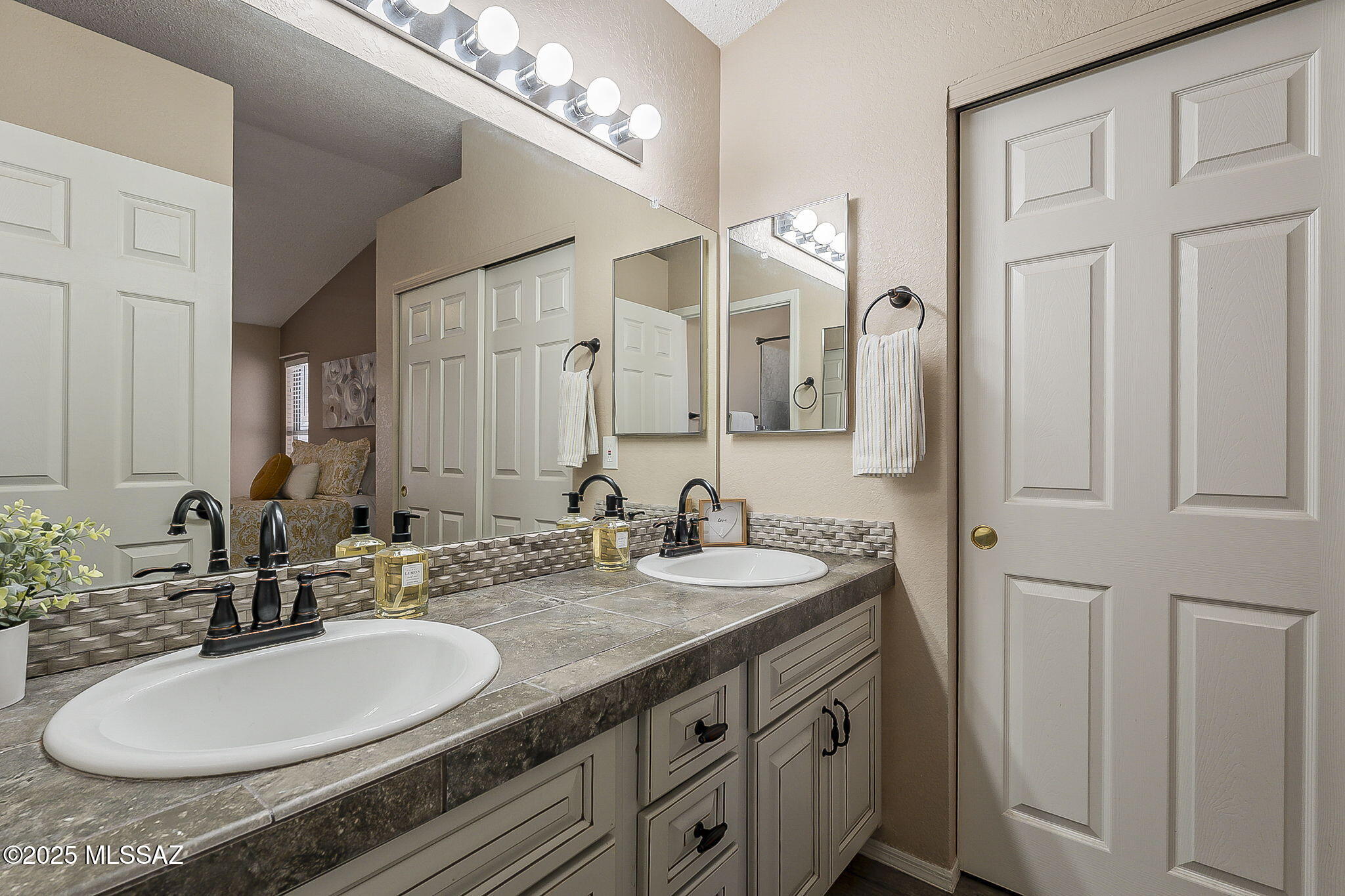 3601 West Sky Ridge Loop Tucson, AZ 85742 - Photo 17 of 31