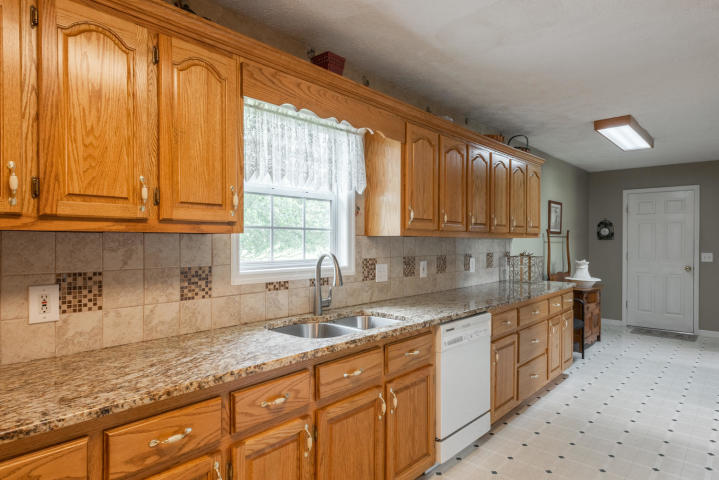 256 Brea Road Dunlap, TN 37327 - Photo 8 of 24 brea 12