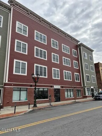 $1,425 | 12 White Street, Unit 22, Cohoes, NY 12047