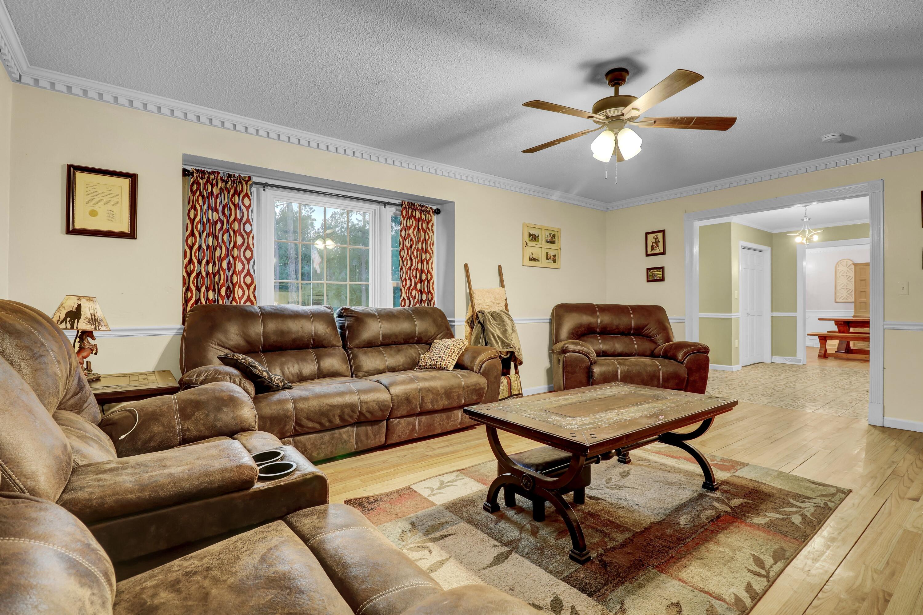 1065 1st Bend Road Harleyville, SC 29448 - Photo 14 of 62 8768Su4w