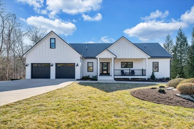 $1,750,000 | 162 Lake Pointe Trail, Glade Hill, VA 24092