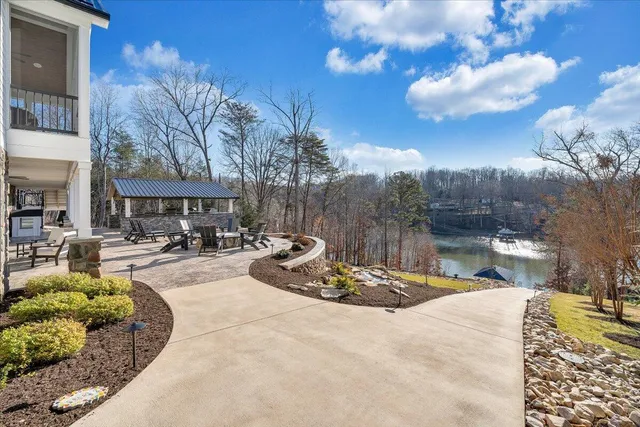 $1,750,000 | 162 Lake Pointe Trail, Glade Hill, VA 24092