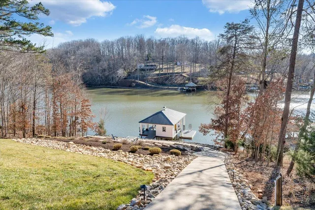 $1,750,000 | 162 Lake Pointe Trail, Glade Hill, VA 24092