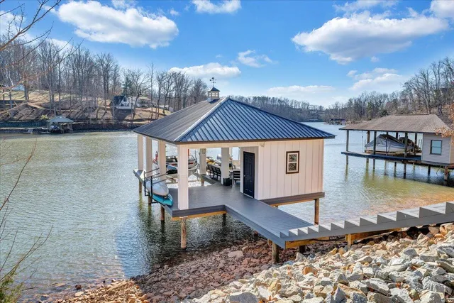 $1,750,000 | 162 Lake Pointe Trail, Glade Hill, VA 24092