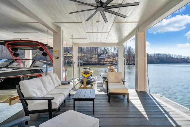 $1,750,000 | 162 Lake Pointe Trail, Glade Hill, VA 24092