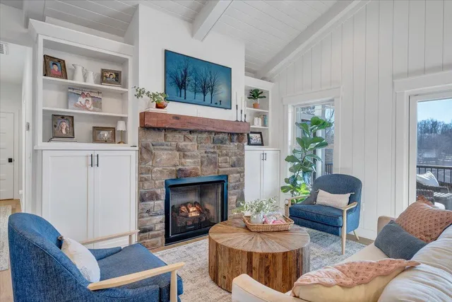 $1,750,000 | 162 Lake Pointe Trail, Glade Hill, VA 24092