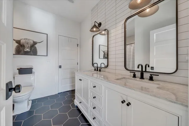 $1,750,000 | 162 Lake Pointe Trail, Glade Hill, VA 24092