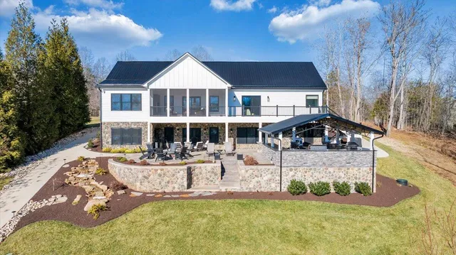 $1,750,000 | 162 Lake Pointe Trail, Glade Hill, VA 24092