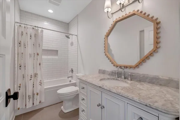$1,750,000 | 162 Lake Pointe Trail, Glade Hill, VA 24092