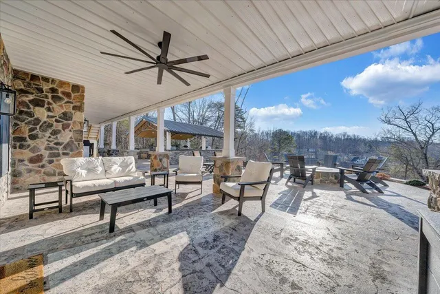 $1,750,000 | 162 Lake Pointe Trail, Glade Hill, VA 24092