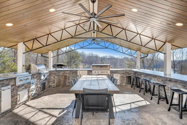 $1,750,000 | 162 Lake Pointe Trail, Glade Hill, VA 24092