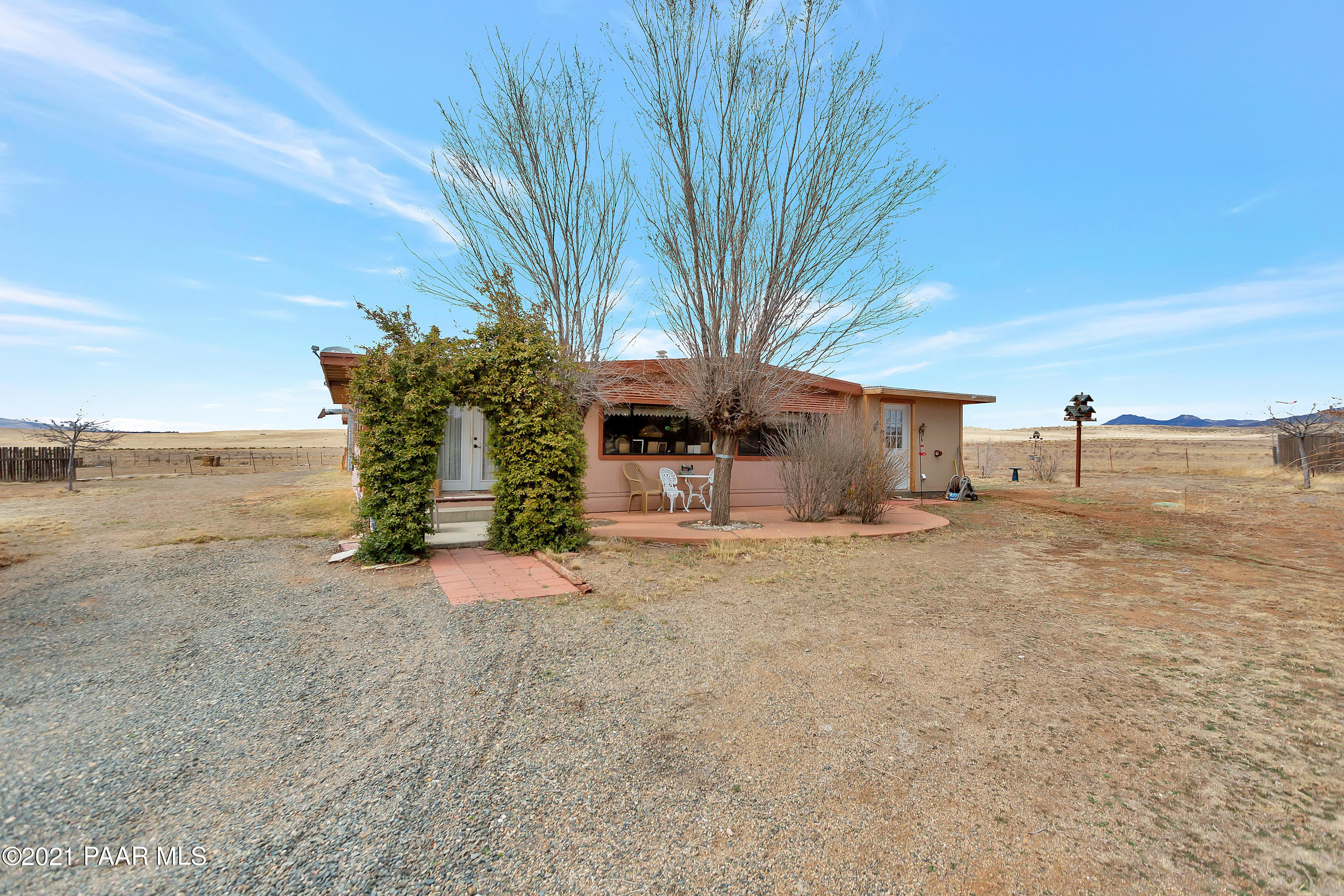 212 North Outback Road Dewey, AZ 86327 - Photo 1 of 37 Front view