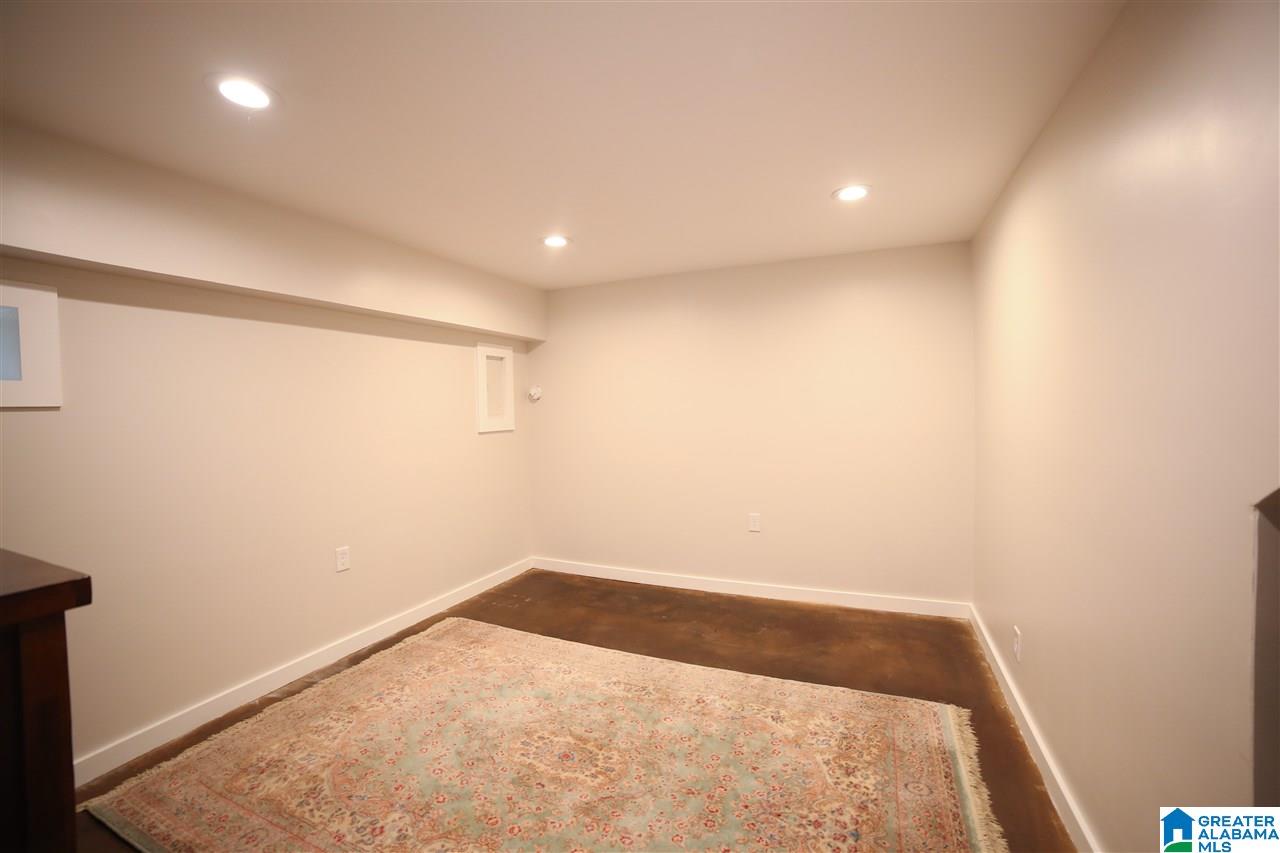 5621 Hampton Road Birmingham, AL 35210 - Photo 46 of 48