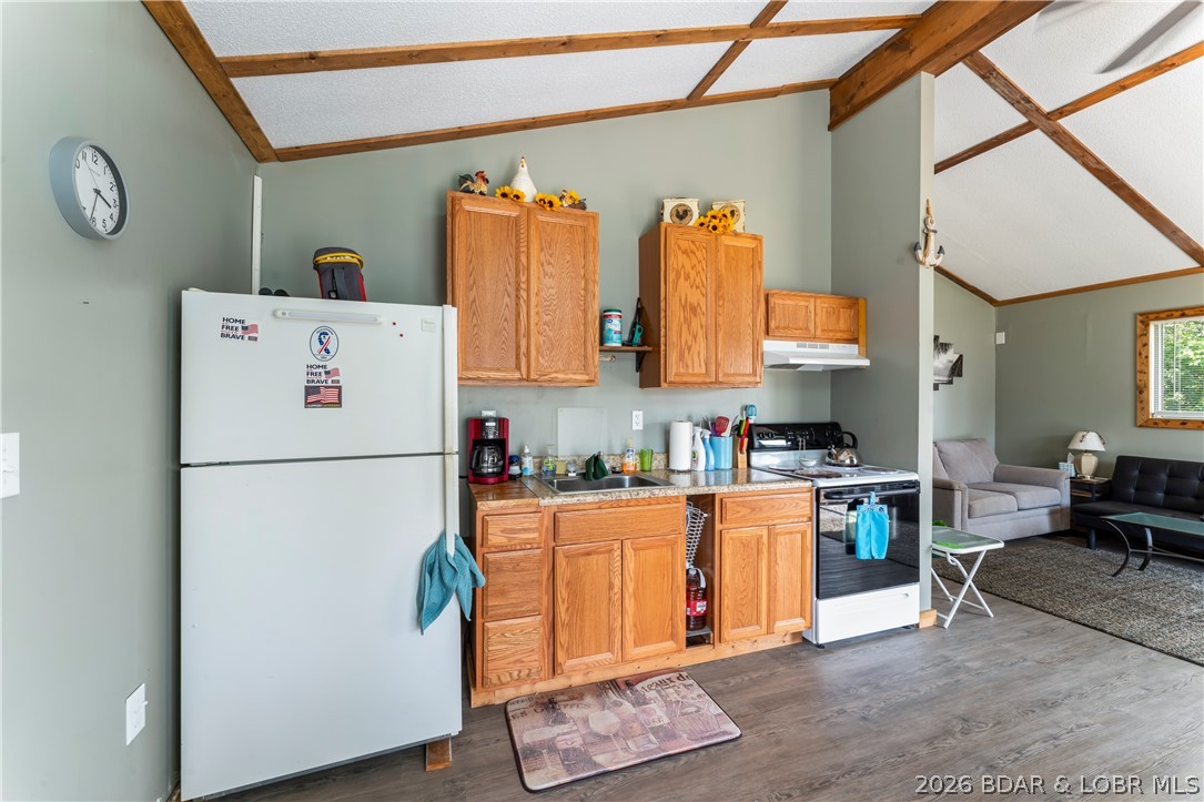 3677 Gentle Slope Road Stover, MO 65078 - Photo 48 of 73 Guest House Kitchen